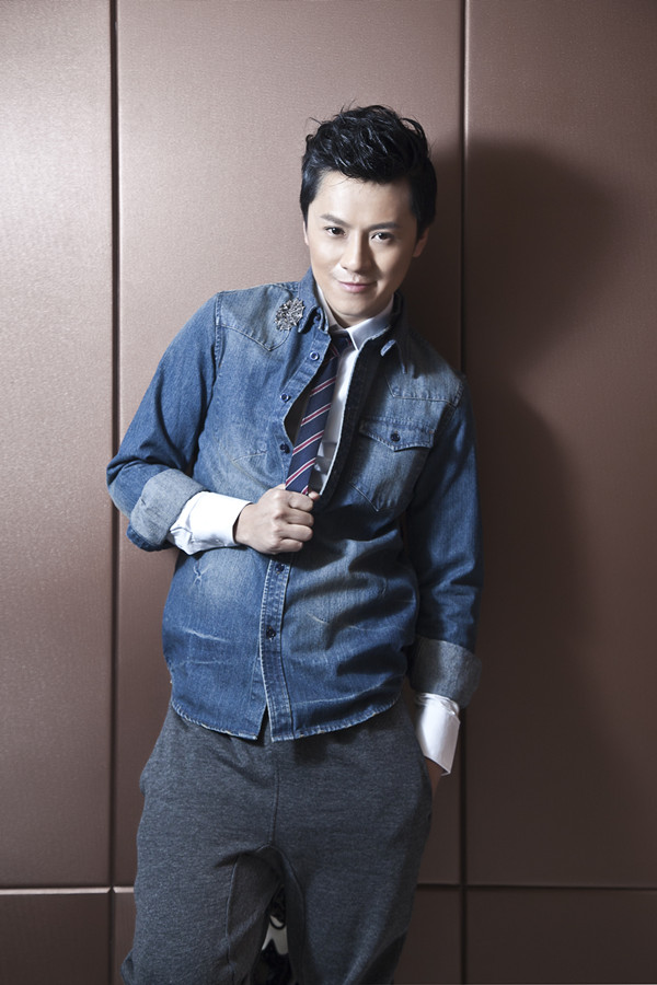 新兰基金会形象大使:西安著名主持人小鱼