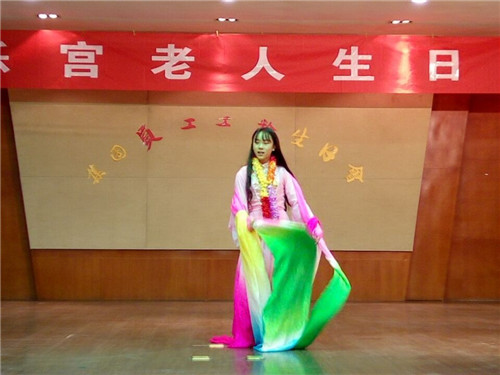 新兰正能量:We love the“aged”